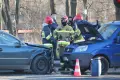 Zderzenie 3 aut na skrzyżowaniu Cieszkowskiego i Modłowej
