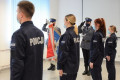 Stu nowych policjant&oacute;w w garnizonie dolnośląskim. 8 trafi do Bolesławca