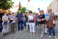 Mieszkańcy Bolesławca manifestują w obronie telewizji TVN i innych wolnych mediów