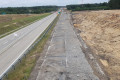 Droga krajowa nr 18 staje się autostradą. Zobacz, jak postępują prace