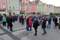 Protestują na bolesławieckim Rynku, nie chcą polexitu. &bdquo;My w Unii ZOSTAJEMY&rdquo;