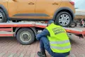 A4: niesprawnym pojazdem przewoził nowe auta. Wypożyczalni grozi wysoka kara pieniężna