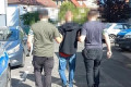 Wpadł z dużą ilością metamfetaminy. Policji pr&oacute;bował wm&oacute;wić, że to... preparat do st&oacute;p
