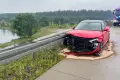 A4: Uderzył w barierki – utrudnienia w ruchu