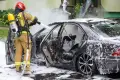 Mercedes spłonął na ulicy Gałczyńskiego