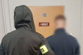 Nastolatek wpadł z 5 tys. porcji amfetaminy. Policji pr&oacute;bował wm&oacute;wić, że to&hellip; s&oacute;l. ARESZT