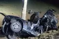 Dwóch 18-latków zginęło w tragicznym wypadku. BMW roztrzaskało się na drzewie