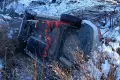 Auto wypadło z drogi i wylądowało w strumieniu
