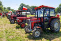 Gratka dla fan&oacute;w motoryzacji! Trwa Zjazd Miłośnik&oacute;w Traktor&oacute;w i innych pojazd&oacute;w z epoki