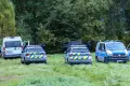 Uciekinier w kradzionym aucie kontra dwie policje! Uszkodził radiowóz, padły strzały