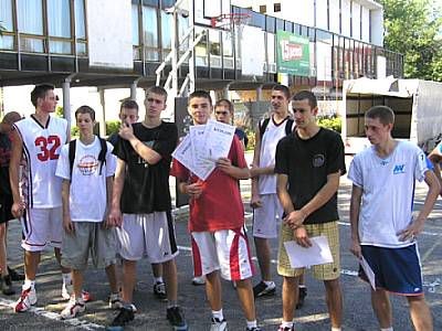 Zwycięzcy turnieju koszykówki