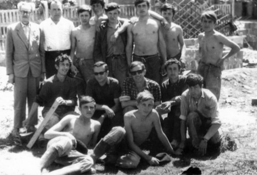 Jedna z brygad budowlanych ZSB na Osiedlu-Południe (1969 rok)