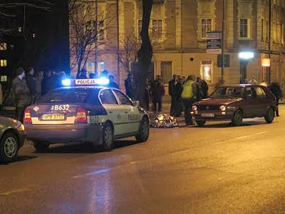 Na miejscu wypadku zgromadziło się wielu gapiów, niewielu widziało jednak samo zdarzenie.