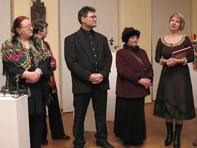 Ludzie w muzeum