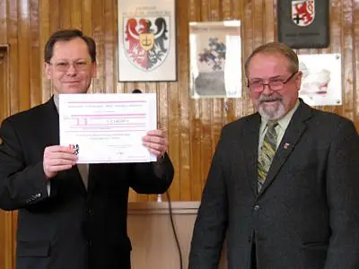 Ksiądz Andrzej Jarosiewicz i Karol Stasik