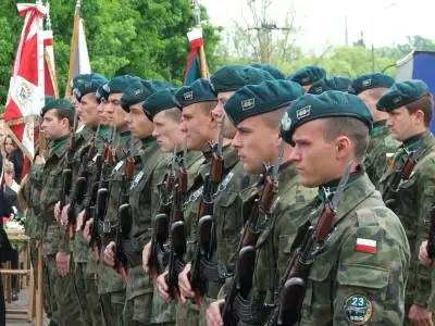 Kompania honorowa 23 Śląskiej Brygady Artylerii