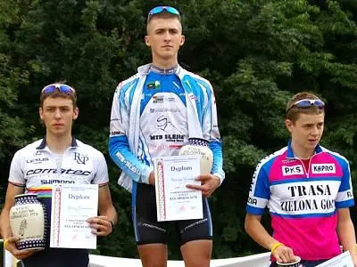 Nagrodzeni mężczyźni na podium
