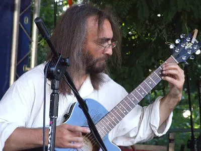 Gitarzysta Kwartetu Jorgi