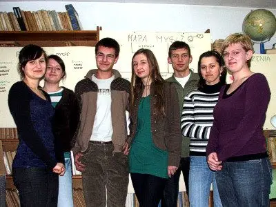 Uczestnicy projektu w biurze firmy