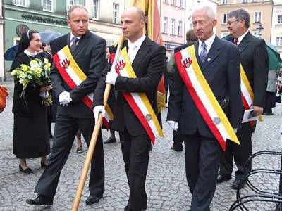 Radni w poczcie sztandarowym