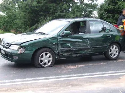 Alfa Romeo otarła się o bok Nissana Primery