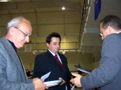 Nagrody najlepszym zawodnikom wręczał prezydent Piotr Roman