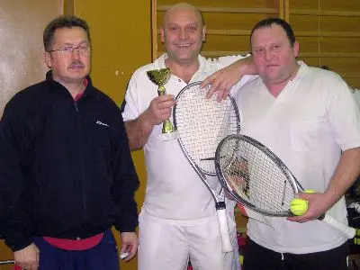 Mirosław Sakowski i zwycięzcy turnieju