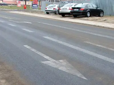 Zmiana organizacji ruchu ma usprawnić dojazd do powstającego marktetu