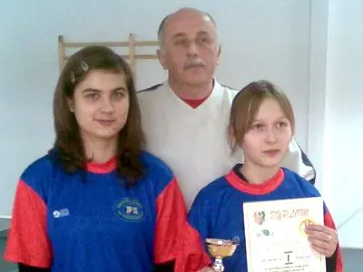 Mistrzynie powiatu i Zdzisław Karwat