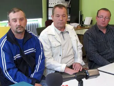 Od lewej: Artur Paszkiewicz, Dariusz Kaczorowski, Józef Hyjek