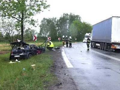 Do wypadku doszło na łuku drogi, między Zebrzydową a Czerną