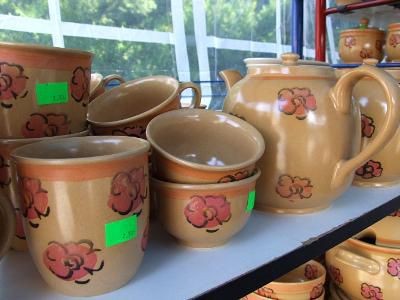 Wyroby w kolorze żółtym oferowane są w super niskiej cenie