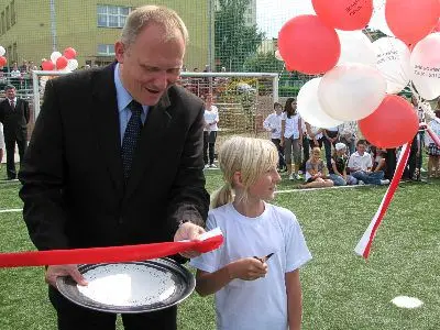 Przecięcia wstęgi dokonał m.in. Rafał Jurkowlaniec