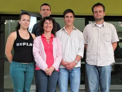Pierwsza z lewej: Bettina Baltai, drugi z prawej: Adam Dominek