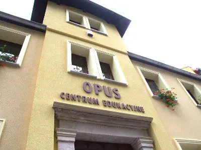 Centrum Edukacyjne Opus przygotowuje do egzaminiów maturalnych i gimnazjalnych