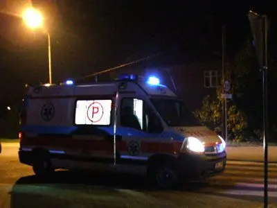 Ranny pieszy został odwieziony do bolesławieckiego szpitala