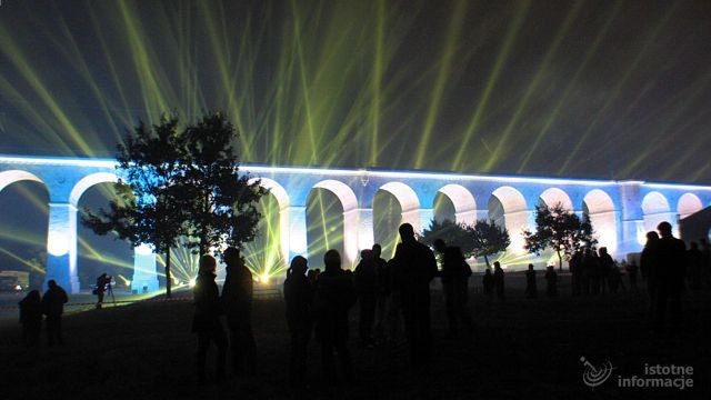 Pokaz obejrzało kilka tysięcy ludzi