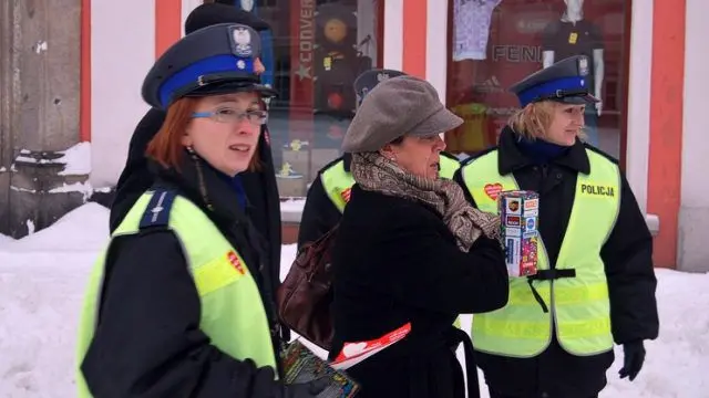 Policjantki z bolesławieckiej komendy również kwestują na rzecz WOŚP
