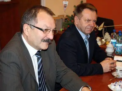 Starostowie Cezary Przybylski i Stanisław Chwojnicki spotkali się z obecnym i przyszłym dowódcą Brygady 20 stycznia