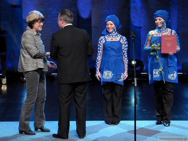 Barbara Alaszewska, prezydent i zdobinki