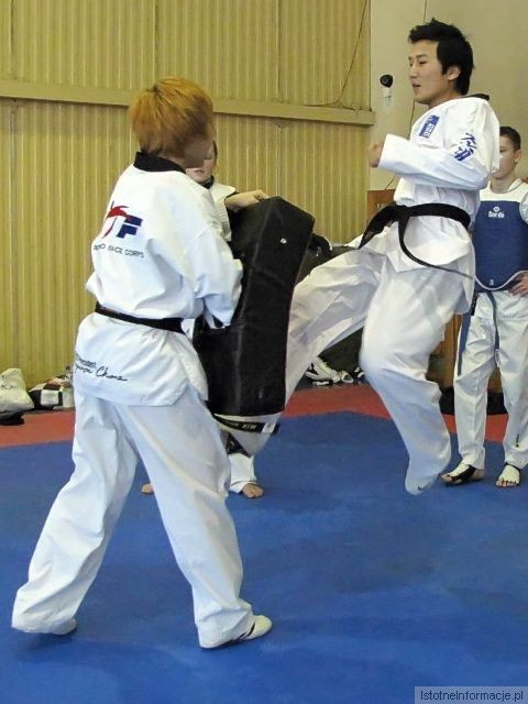 Koreańscy trenerzy taekwondo w Bolesławcu
