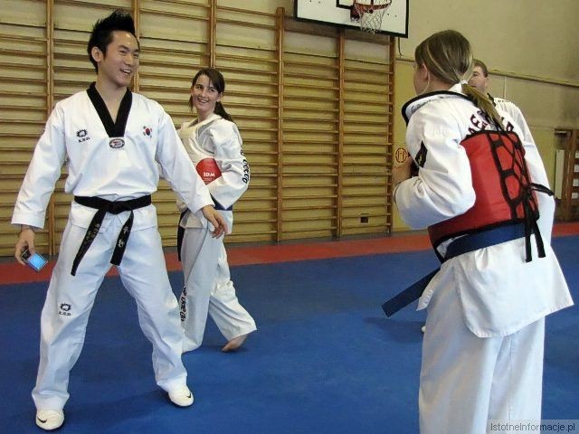 Koreańscy trenerzy taekwondo w Bolesławcu