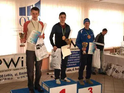 Wojciech Pachnik (pierwszy z lewej) zajął drugie miejsce w kategorii open mężczyzn