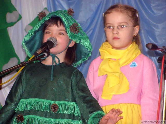 Występ najmłodszych uczestników zajęć MDK