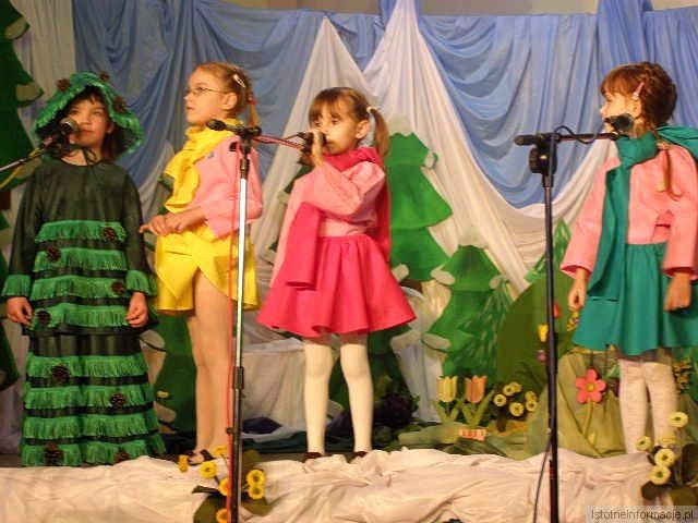 Występ najmłodszych uczestników zajęć MDK