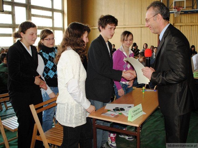 Zwyciężyła ekipa z Gimnazjum w Gromadce