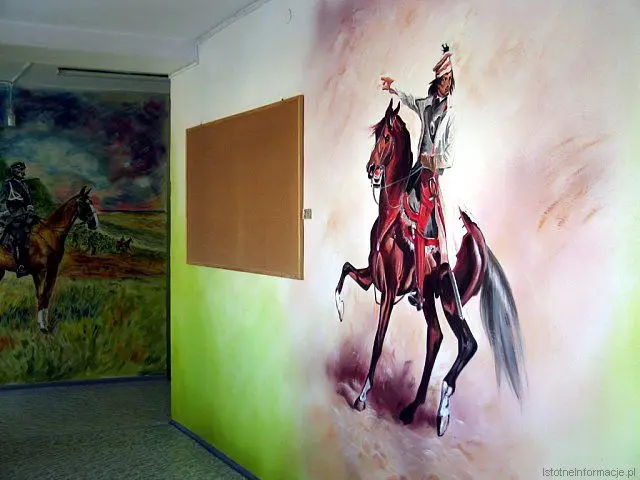 Kolorowa szkoła podstawowa