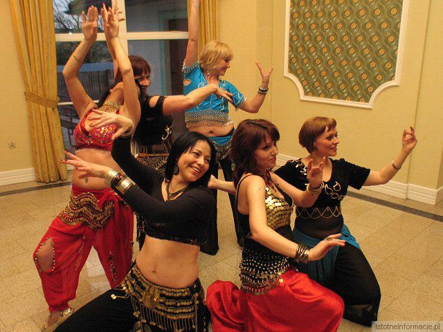 Uczestiniczki pokazu