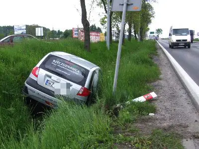 Sprawca kolizji otrzymał mandat 250 zł i 6 punktów karnych