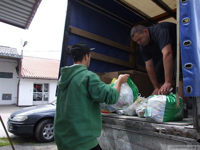 Zebrali nakrętki dla chorej Nikoli